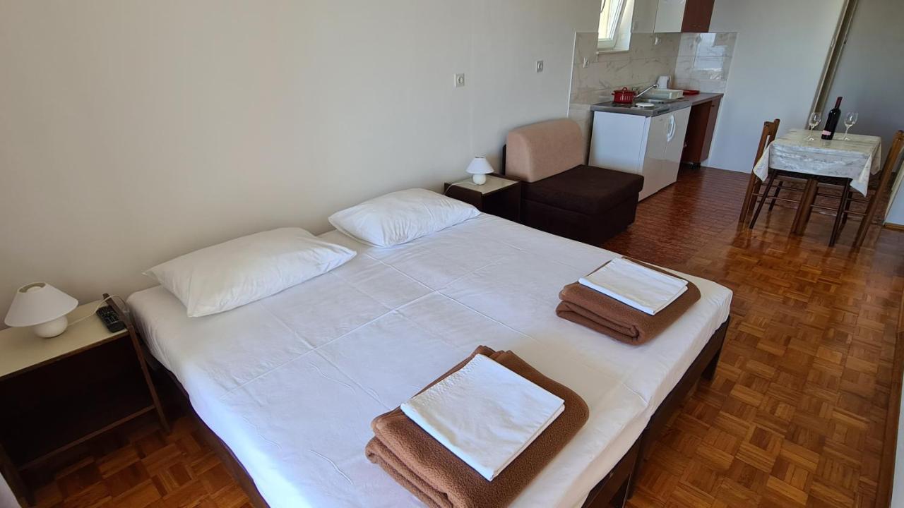 Apartments Kust Млини Номер фото